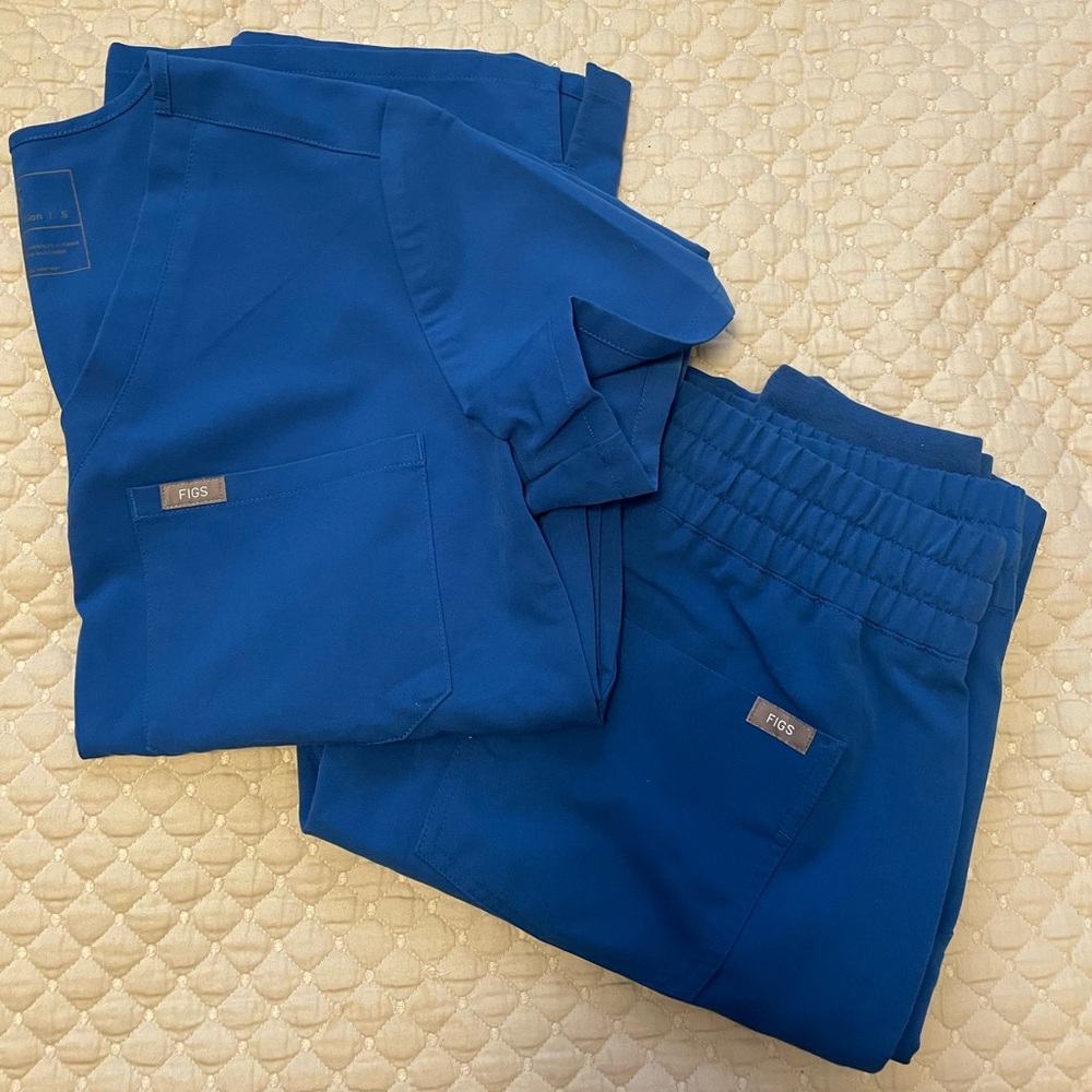 Figs Women's Scrub Set in Royal Blue